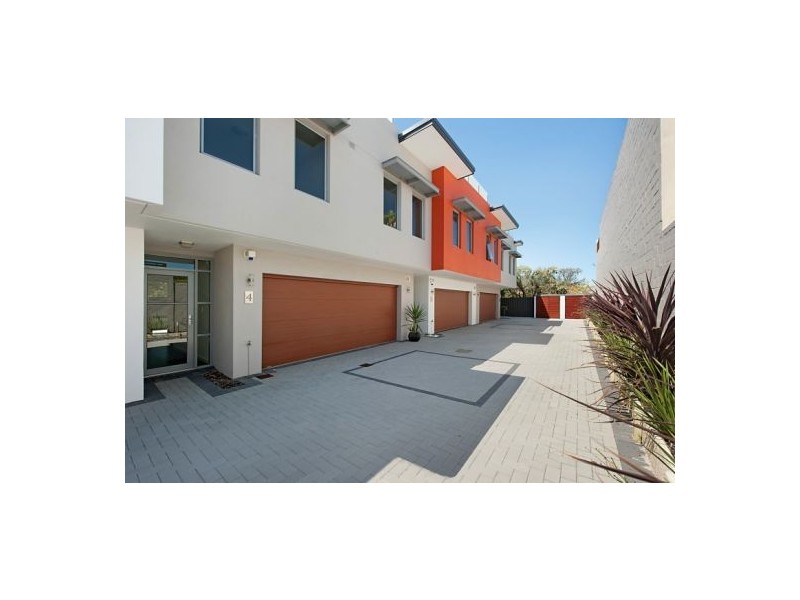 4/111 Summers Street, Perth WA 6000
