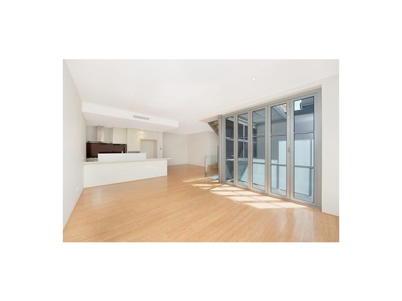4/111 Summers Street, Perth WA 6000