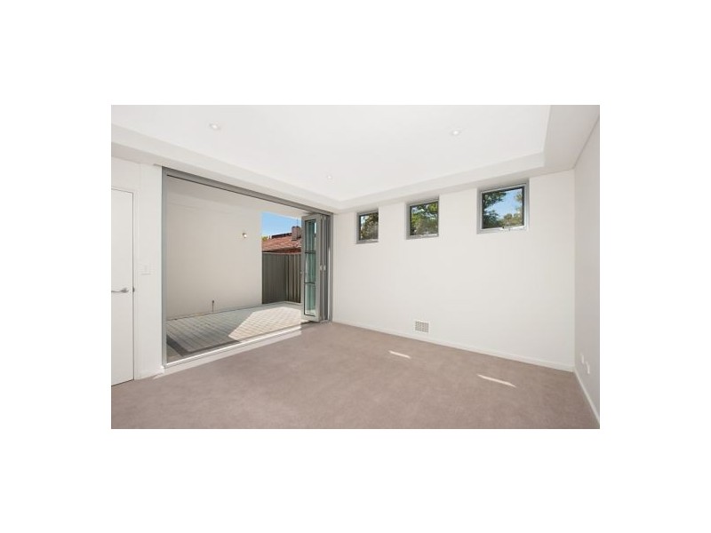 4/111 Summers Street, Perth WA 6000