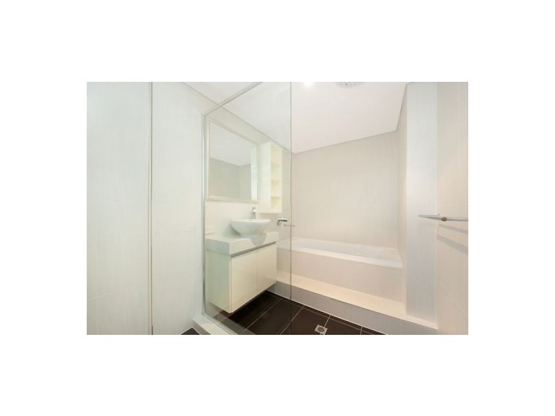 4/111 Summers Street, Perth WA 6000