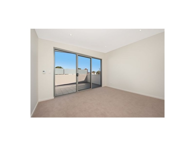 4/111 Summers Street, Perth WA 6000