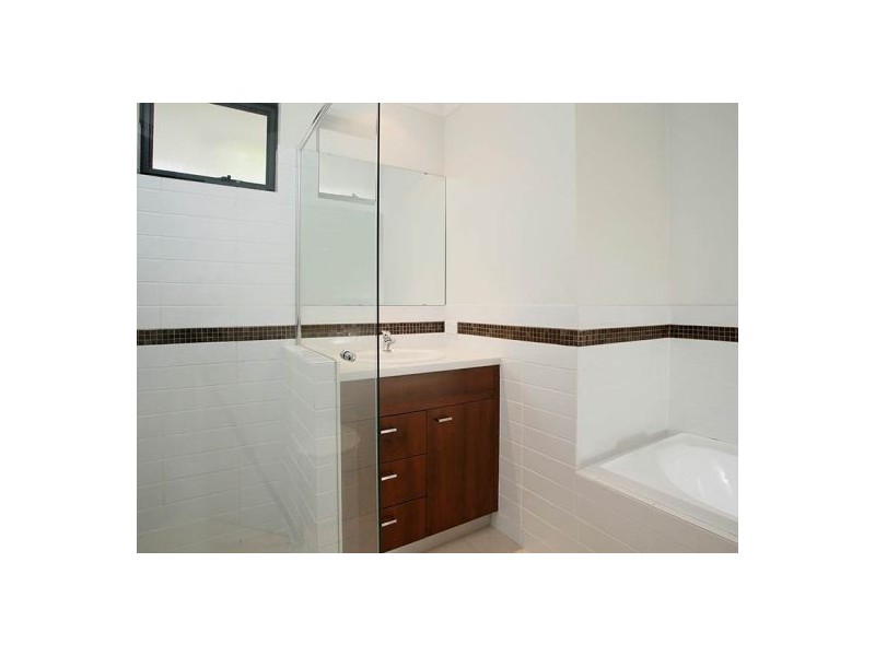 2/217 Coode Street, Como WA 6152