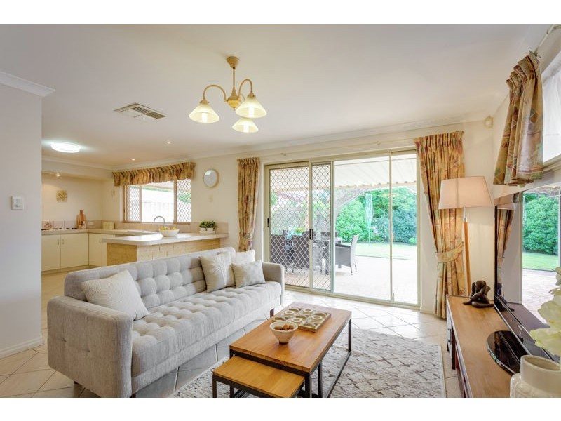 20B Bickley Crescent, Manning WA 6152