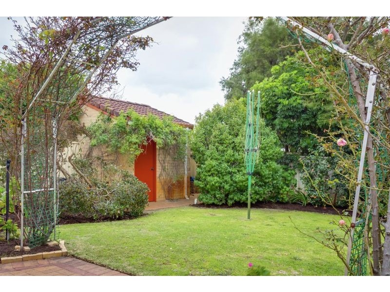 20B Bickley Crescent, Manning WA 6152