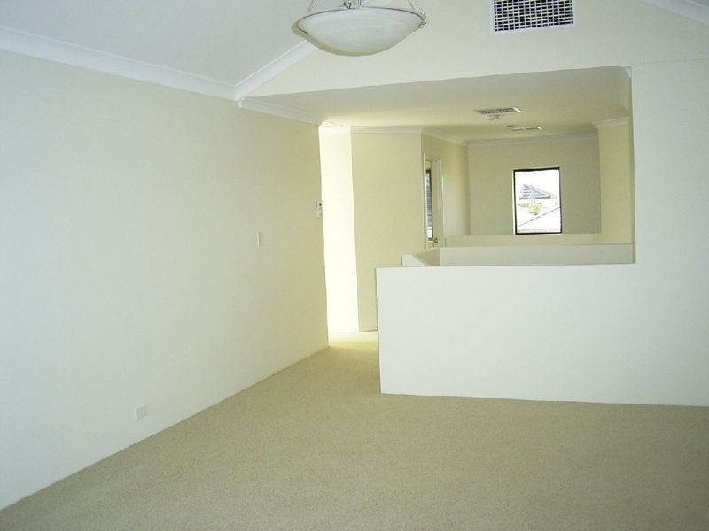 3 Barang Circuit, Karawara WA 6152