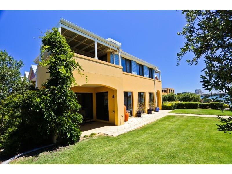 19/19 San Marco Quay, Halls Head WA 6210