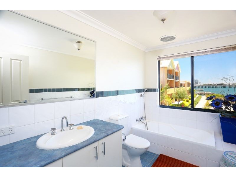 19/19 San Marco Quay, Halls Head WA 6210