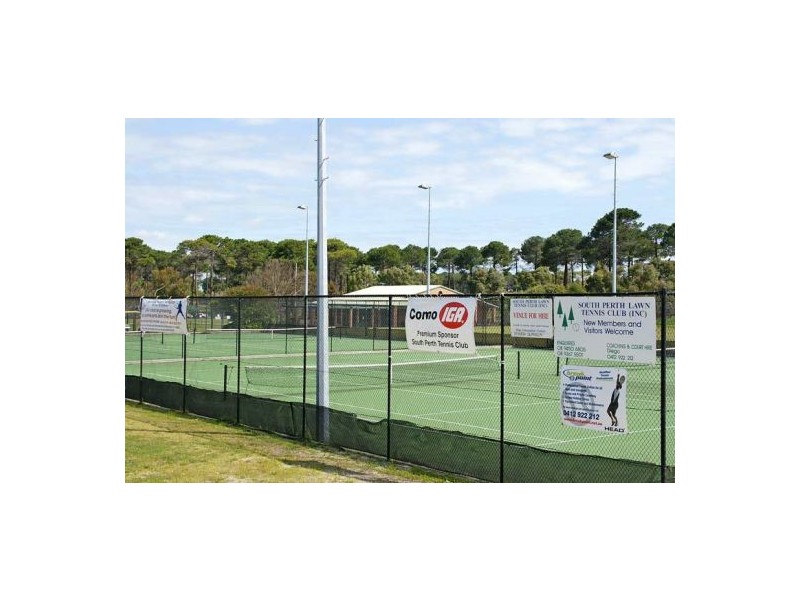 35 Godwin Avenue, Manning WA 6152