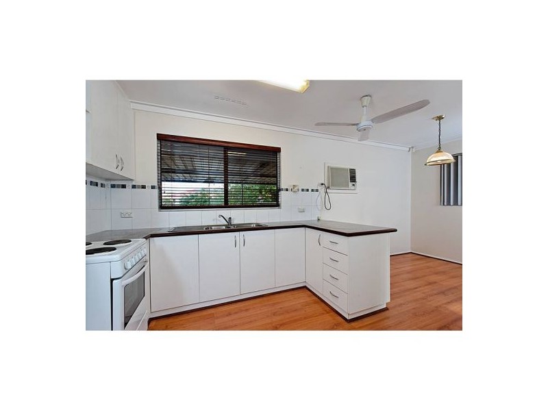 4 Iden Place, Huntingdale WA 6110