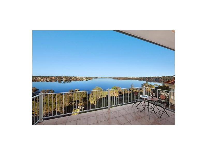 9A River Way, Salter Point WA 6152