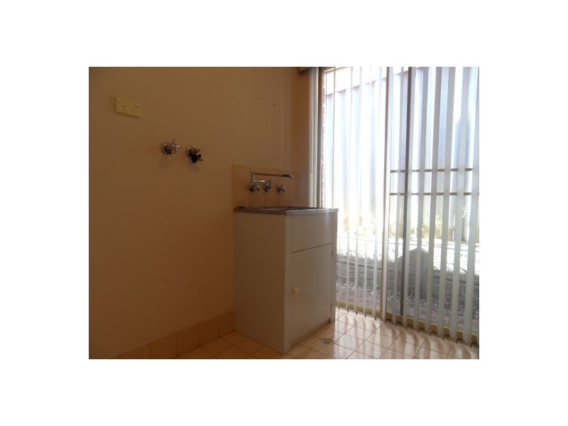 90B Hobbs Avenue, Como WA 6152