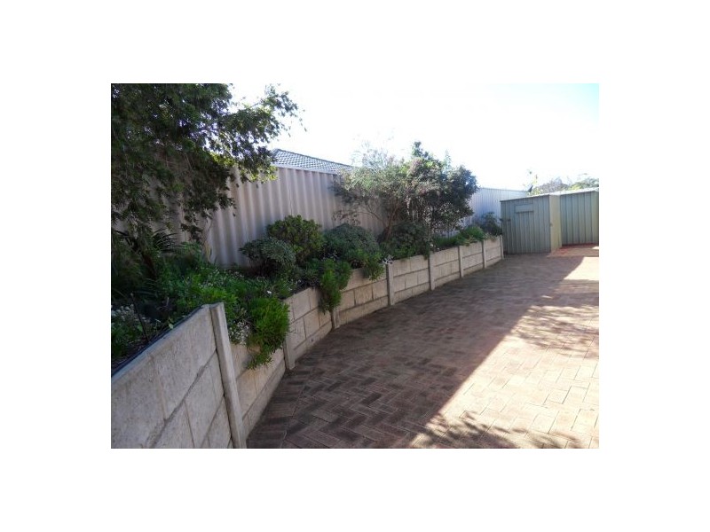 90B Hobbs Avenue, Como WA 6152