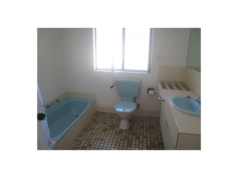 2/33 Edgecumbe, Como WA 6152
