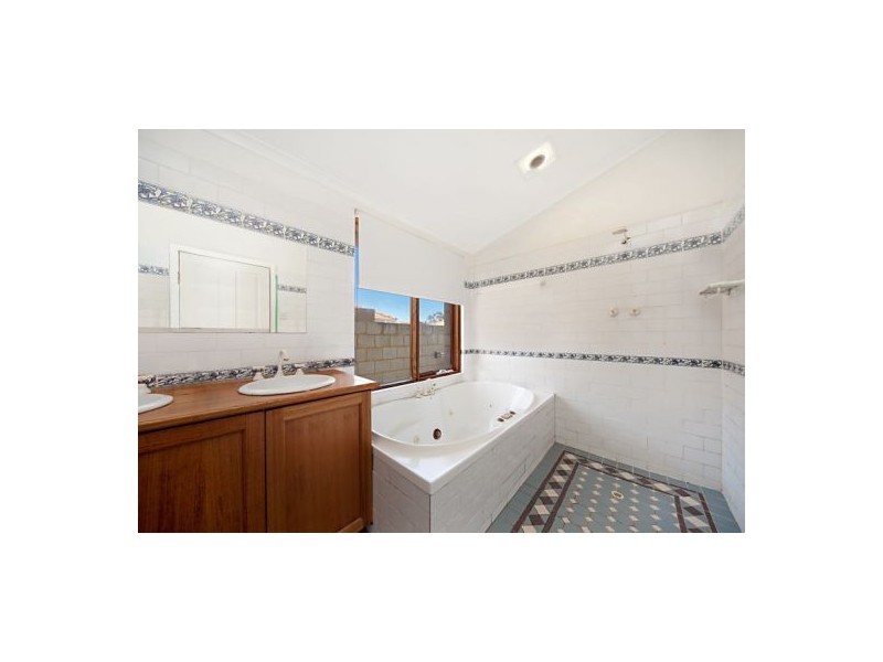 103 Ryrie Ave, Como WA 6152