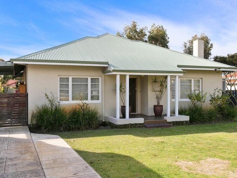 56 Downey Drive, Manning WA 6152