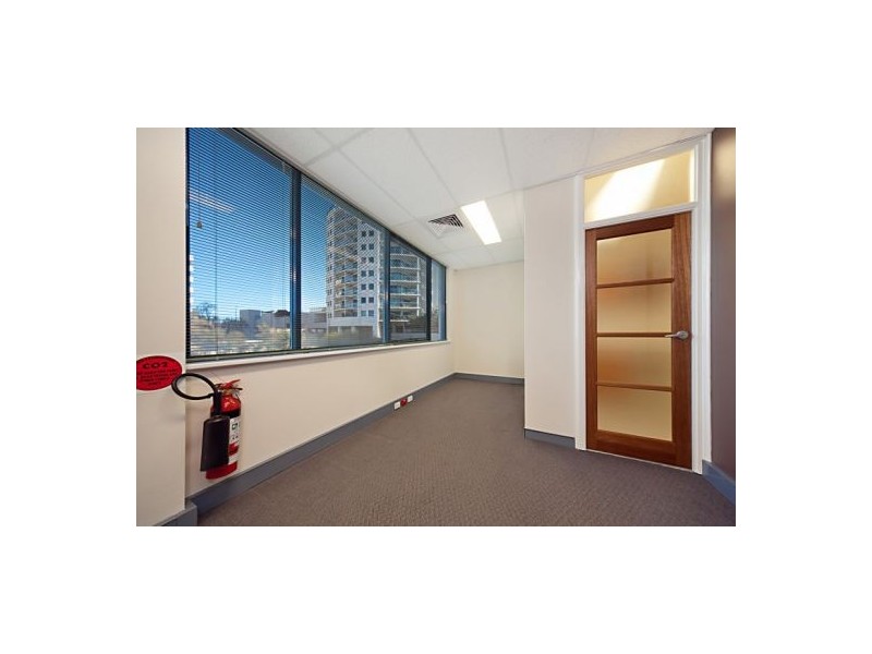 2/23 Bowman Street, South Perth WA 6151