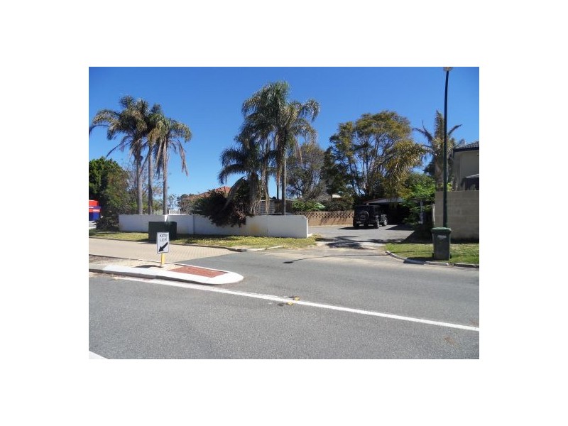 73 Clydesdale Street, Como WA 6152