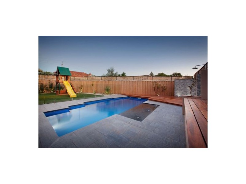 13 Burnett Road, Manning WA 6152