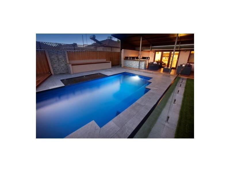 13 Burnett Road, Manning WA 6152
