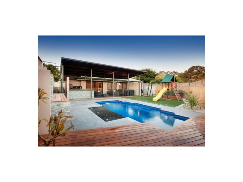 13 Burnett Road, Manning WA 6152