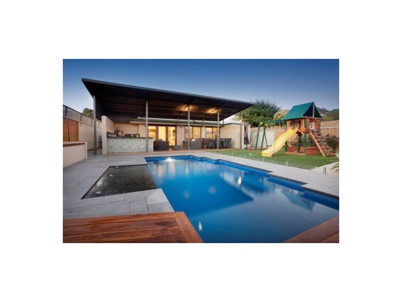 13 Burnett Road, Manning WA 6152