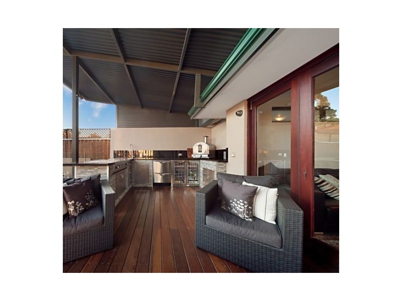 13 Burnett Road, Manning WA 6152