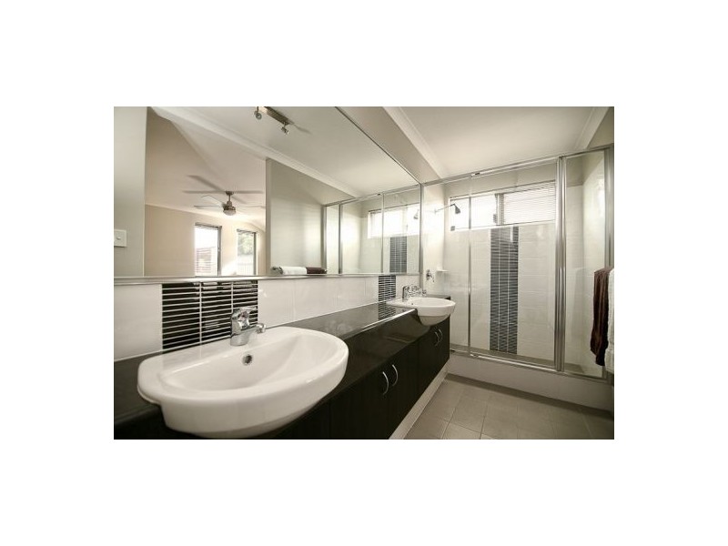 11 Barker Avenue, Como WA 6152