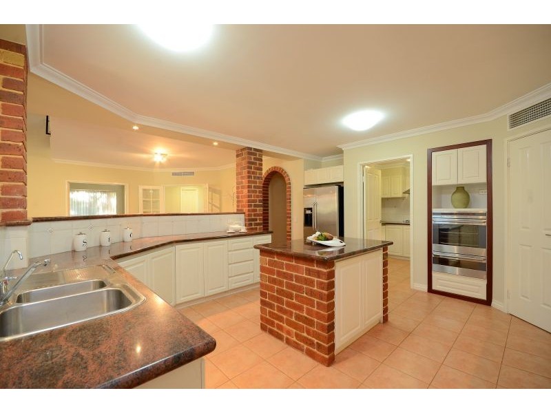 29 Templemore Gardens, Waterford WA 6152