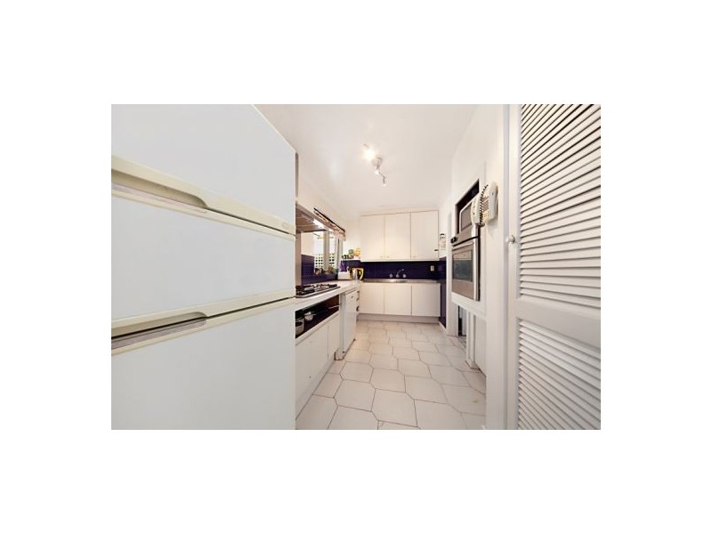 8 Lakeway Street, Claremont WA 6010