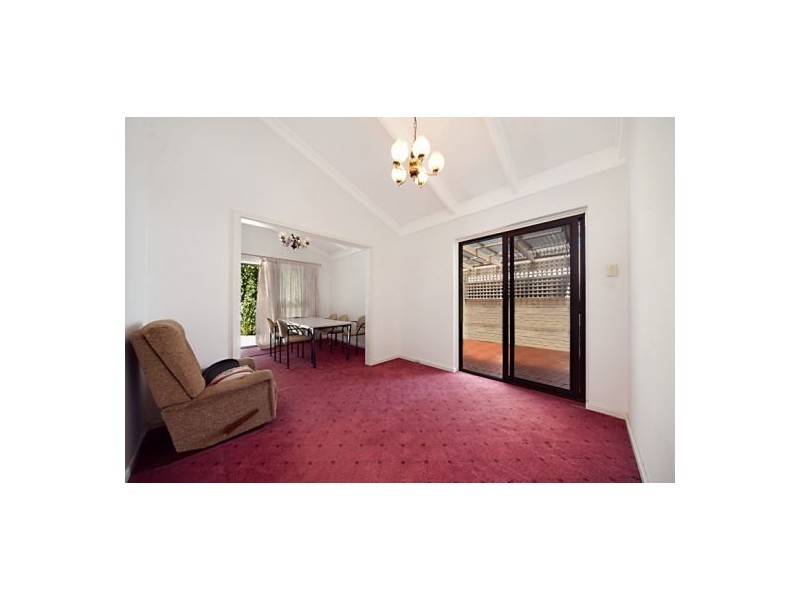 8 Lakeway Street, Claremont WA 6010