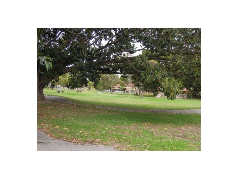 8 Lakeway Street, Claremont WA 6010