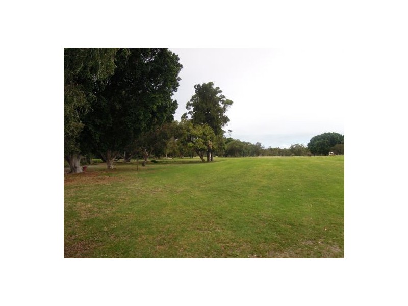 8 Lakeway Street, Claremont WA 6010