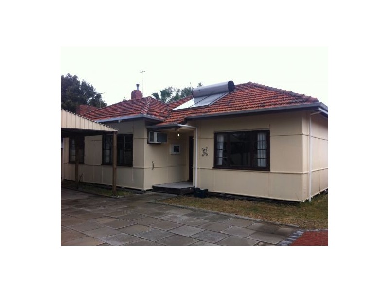 141 Manning Road, Manning WA 6152