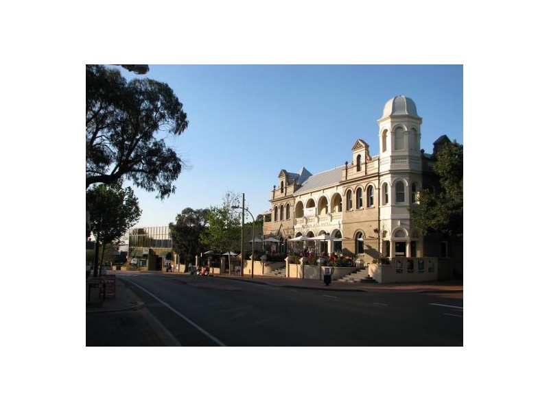 2/46 King George Street, Victoria Park WA 6100