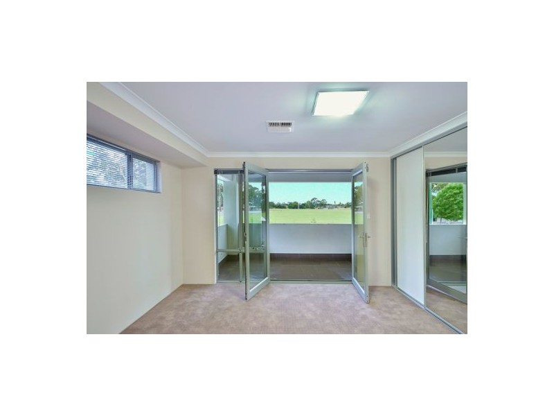 11A Elderfield Road, Manning WA 6152