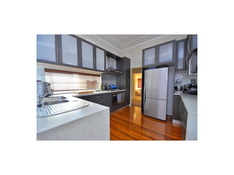 32 Thelma Street, Como WA 6152