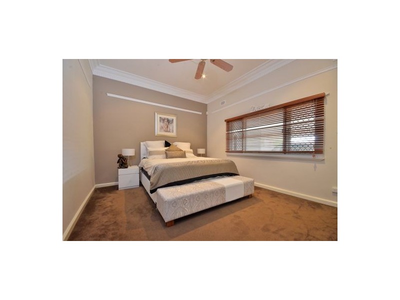 32 Thelma Street, Como WA 6152