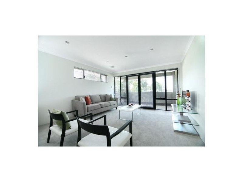 11 Elderfield Road, Manning WA 6152