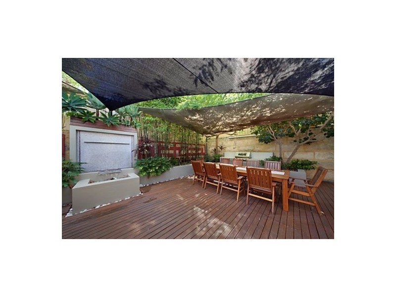 32 Lowan Loop, Karawara WA 6152
