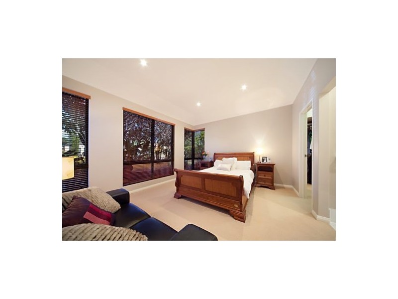 32 Lowan Loop, Karawara WA 6152
