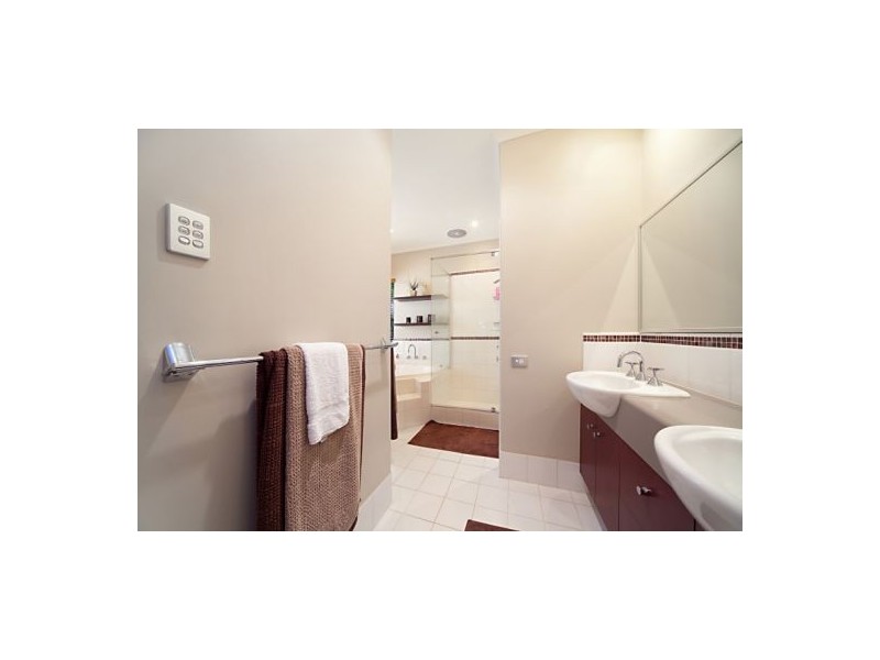 32 Lowan Loop, Karawara WA 6152
