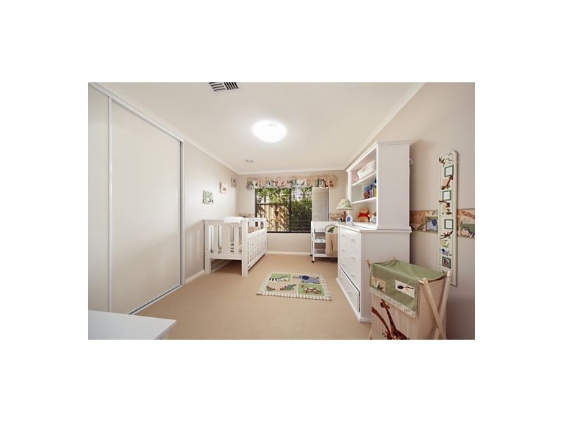 32 Lowan Loop, Karawara WA 6152