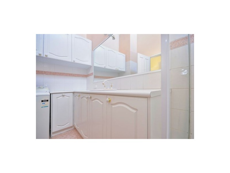 4/300 Preston Point Road, Attadale WA 6156