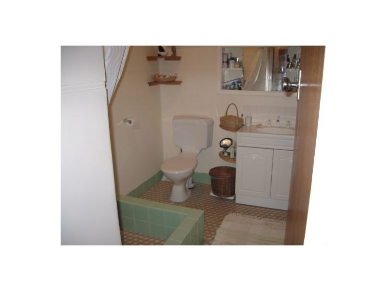 2/94 Todd Avenue, Como WA 6152