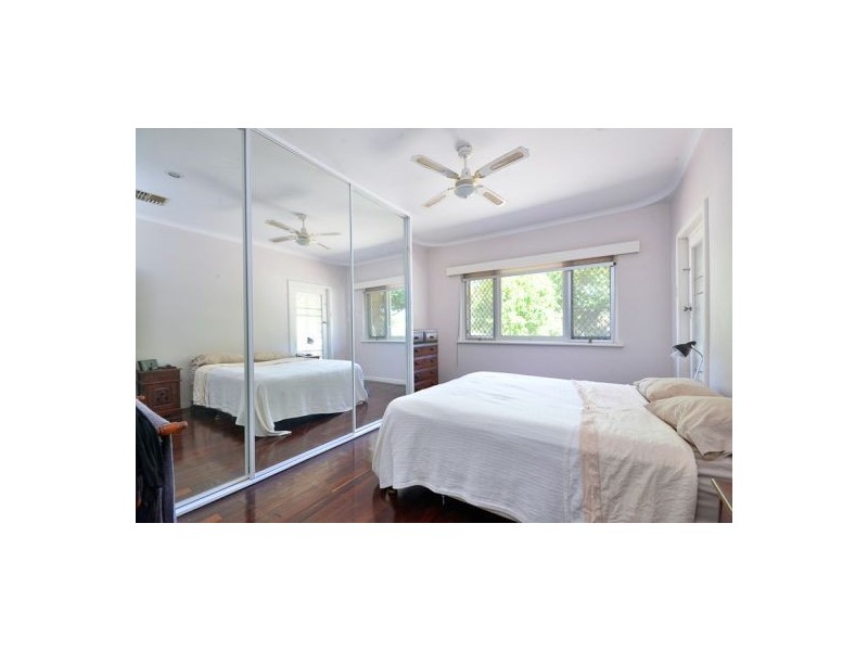 104 Thelma Street, Como WA 6152