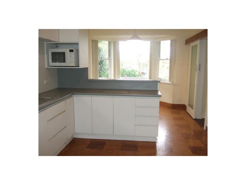 207 The Esplanade, Mount Pleasant WA 6153