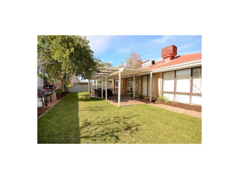 90A Todd Avenue, Como WA 6152