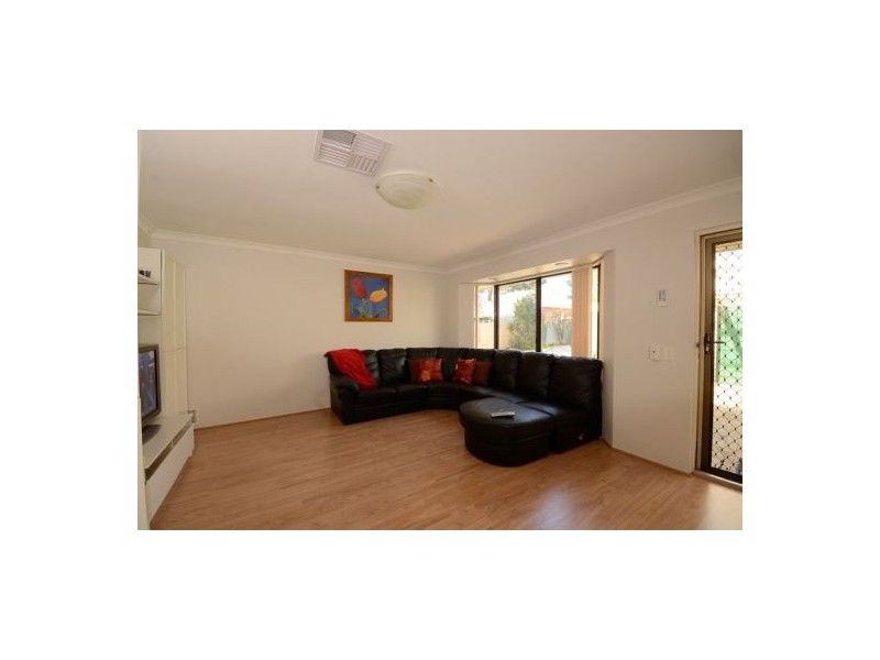 90A Todd Avenue, Como WA 6152