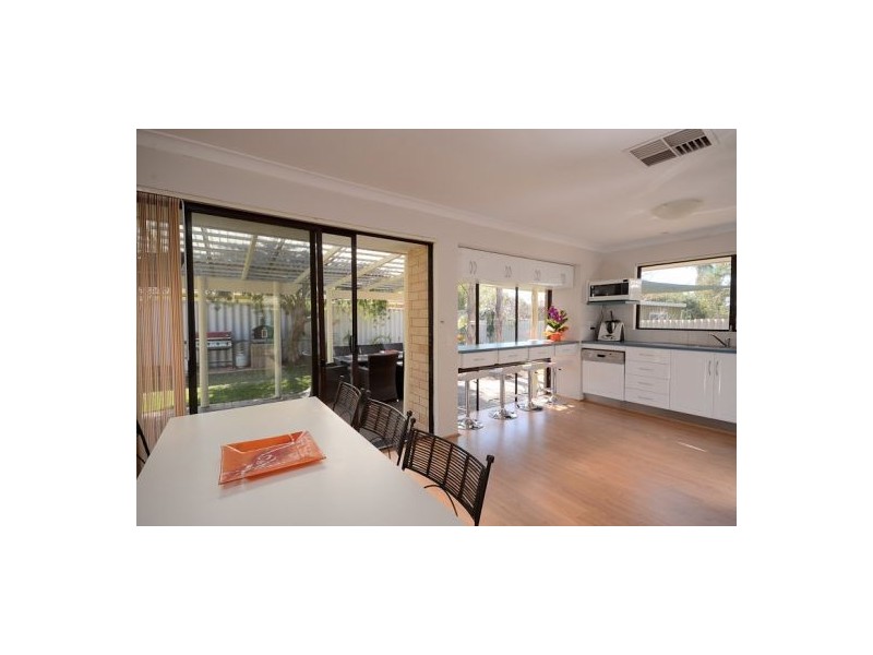 90A Todd Avenue, Como WA 6152