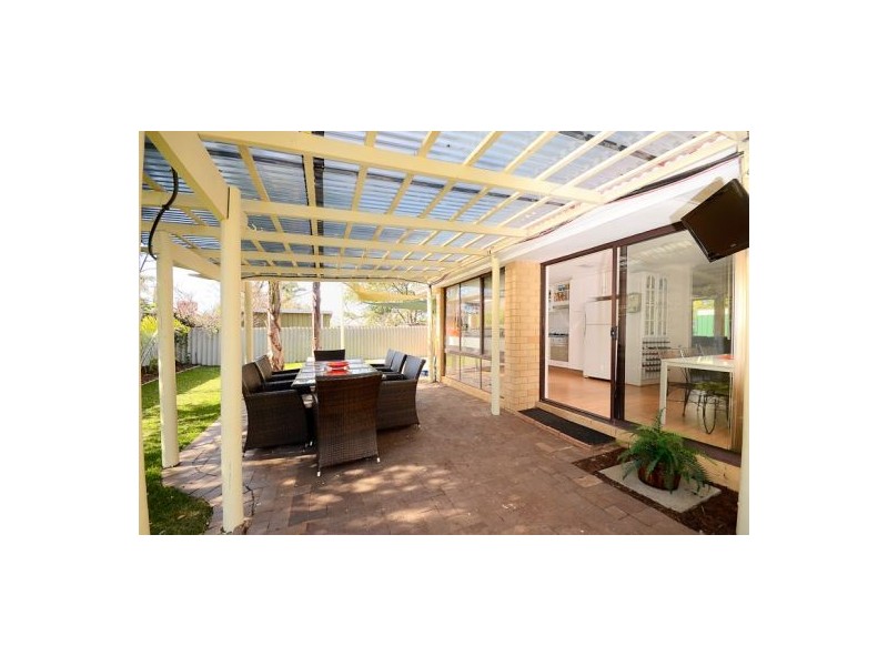 90A Todd Avenue, Como WA 6152